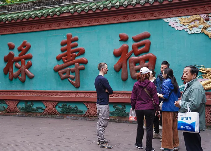 Poshpacker·成都拖板鞋青年旅舍旅行酒店（太古里春熙路地铁站店）