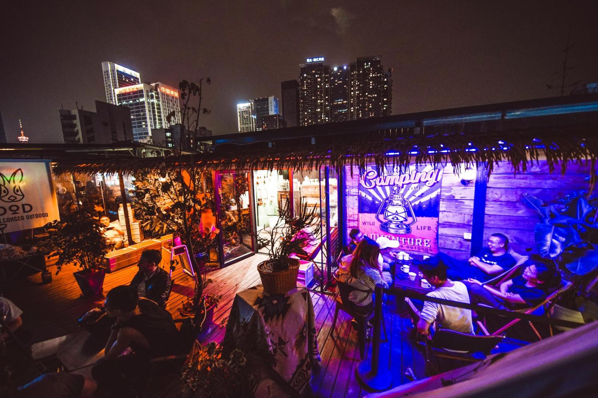 旅馆 Poshpacker·成都拖板鞋青年旅舍旅行酒店（太古里春熙路地铁站店） *