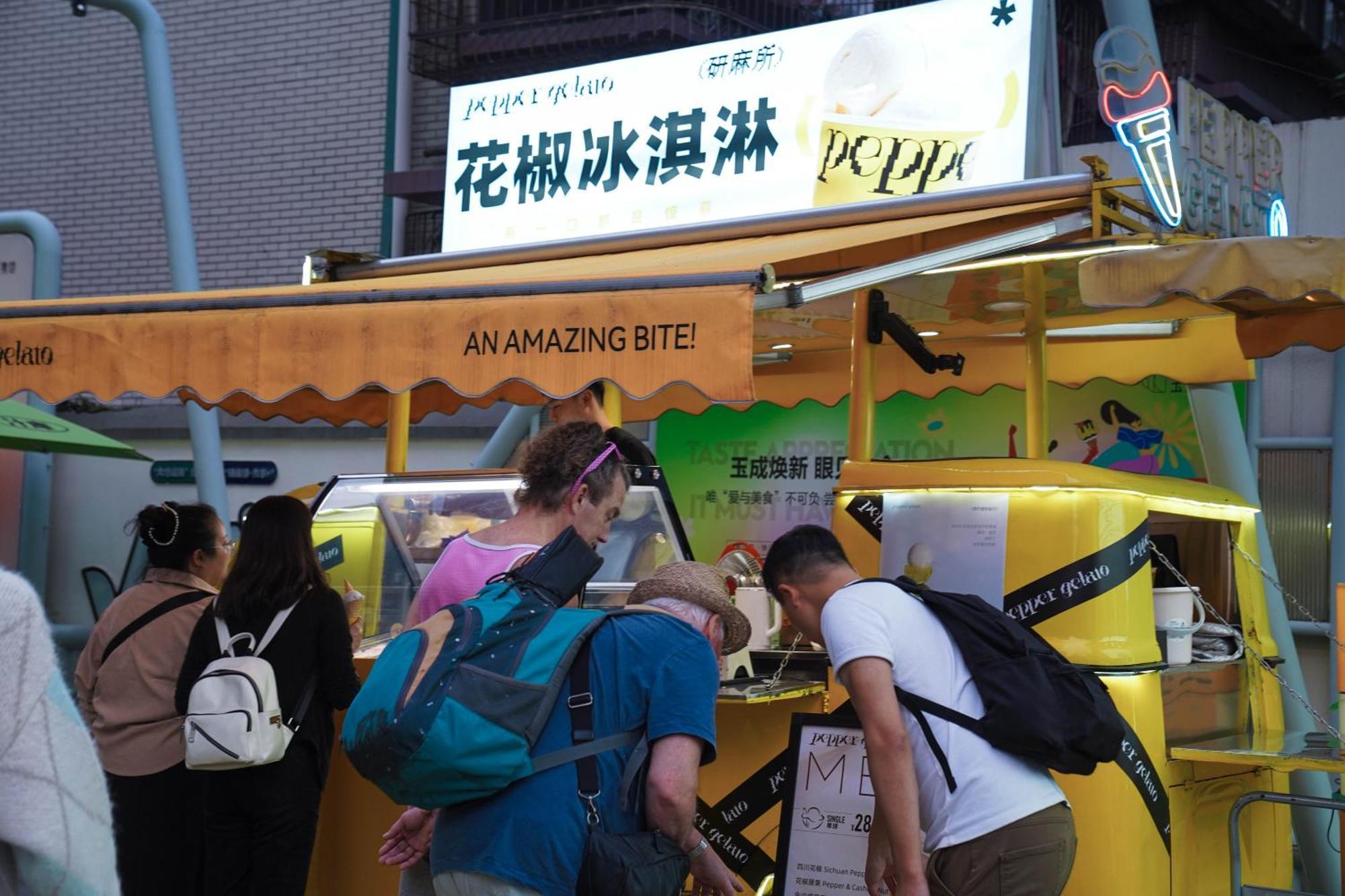 旅馆 Poshpacker·成都拖板鞋青年旅舍旅行酒店（太古里春熙路地铁站店）